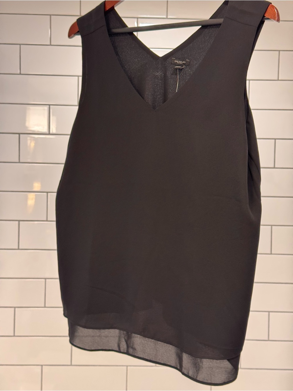Ann Taylor Black V-Neck Sleeveless Chiffon Overlay Camisole - NWT